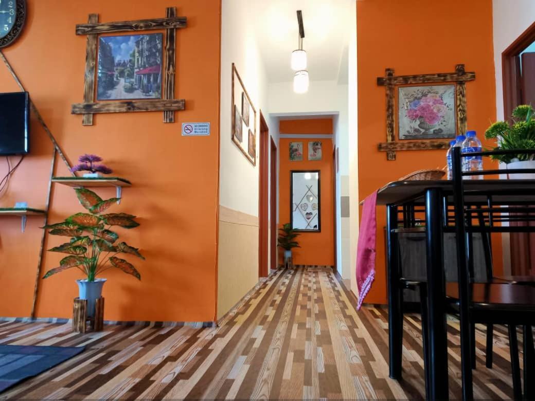 Homestay Camelia Kuala Terengganu Houses 3 Room 2 Bathroom - Near Batu Buruk Beach , Drawbridge, Pasar Payang, Ktcc Mall & Hospital Hsnz 部屋 写真