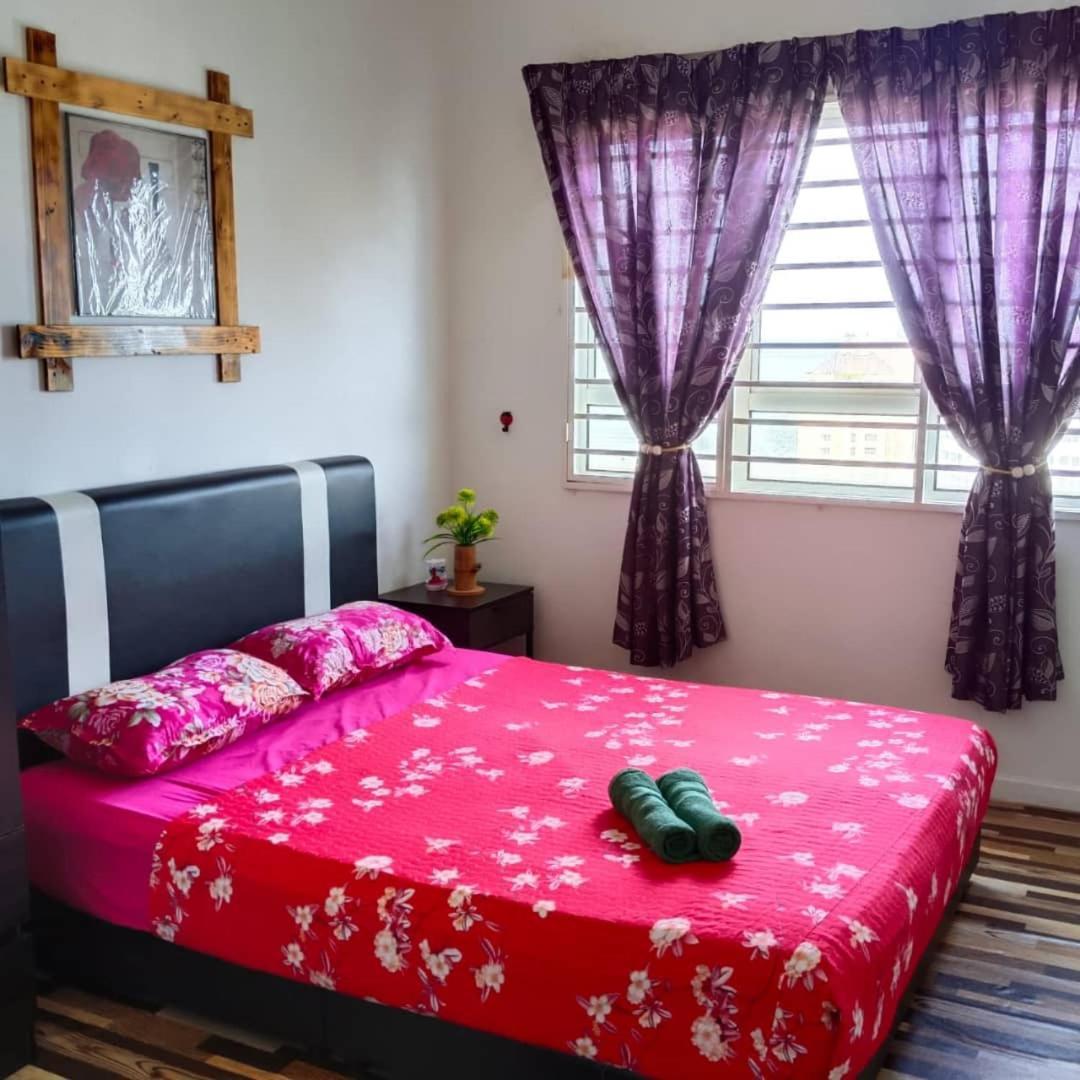 Homestay Camelia Kuala Terengganu Houses 3 Room 2 Bathroom - Near Batu Buruk Beach , Drawbridge, Pasar Payang, Ktcc Mall & Hospital Hsnz 部屋 写真